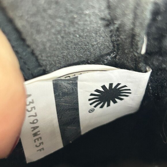 UGG Blayre II Leather Wool Lined Boots Womens 10 Black Side Zip Low Heel - Picture 8 of 9